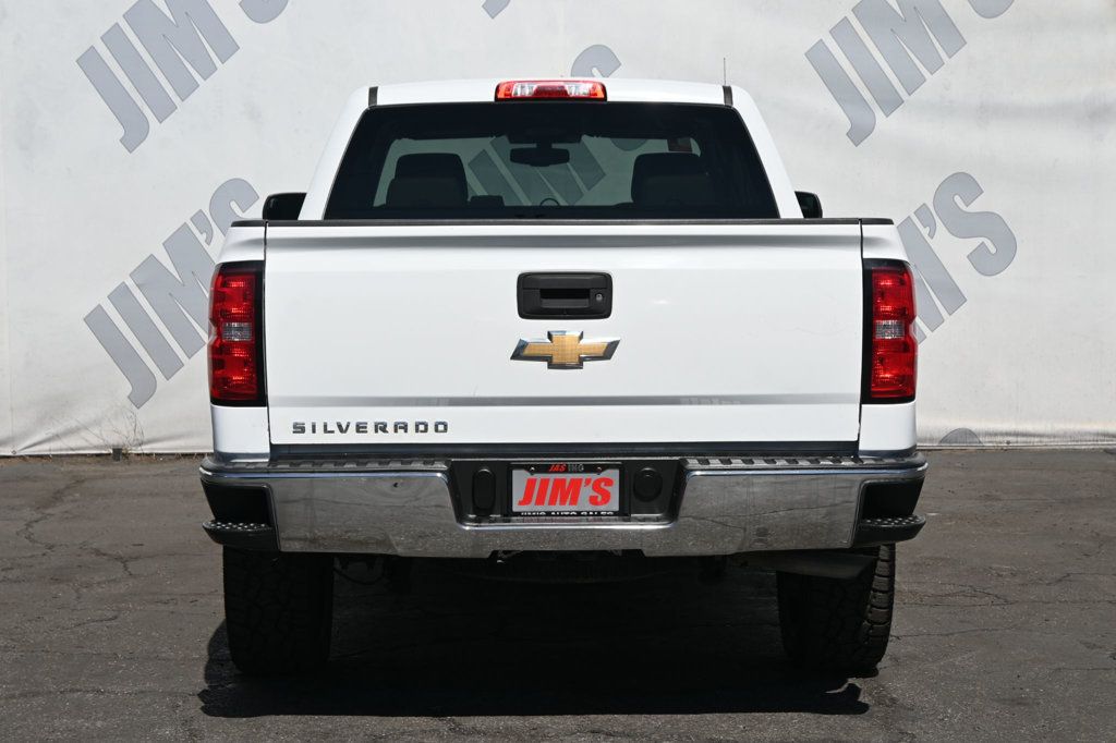 2017 Chevrolet Silverado 1500 LT photo 3