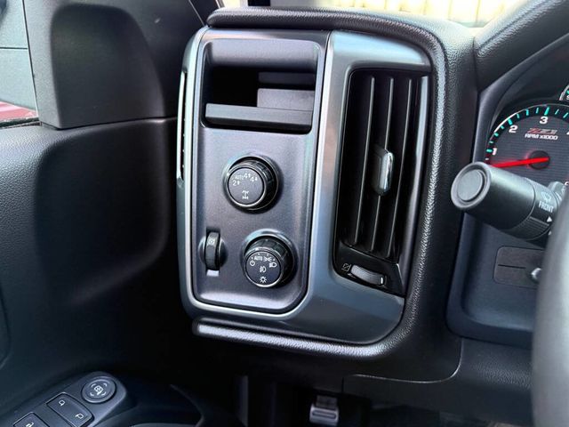 2017 Chevrolet Silverado 1500 LT - 22807033 - 27