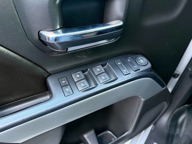 2017 Chevrolet Silverado 1500 LT - 22807033 - 28