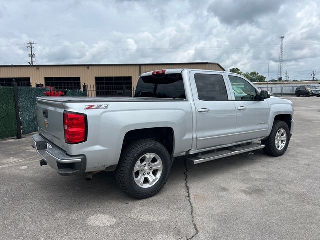 2017 Chevrolet Silverado 1500 LT - 23022787 - 3