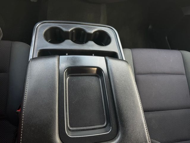 2017 Chevrolet Silverado 1500 LT - 22975982 - 19