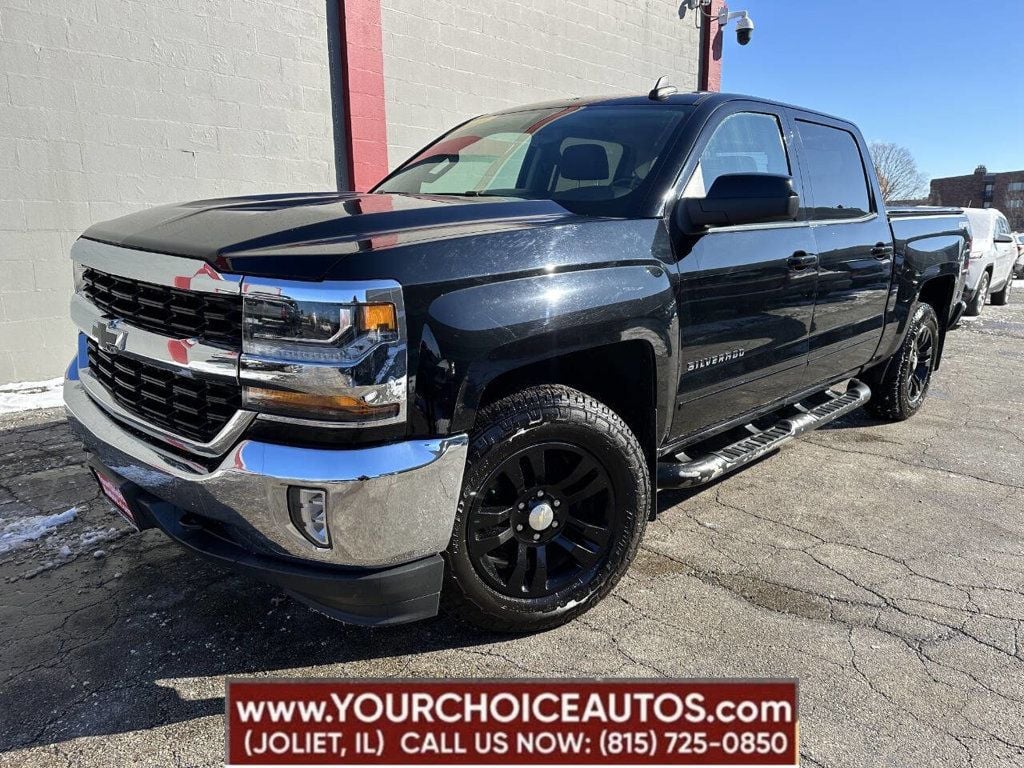 2017 Chevrolet Silverado 1500 LT 4x4 4dr Crew Cab 5.8 ft. SB - 22775560 - 0