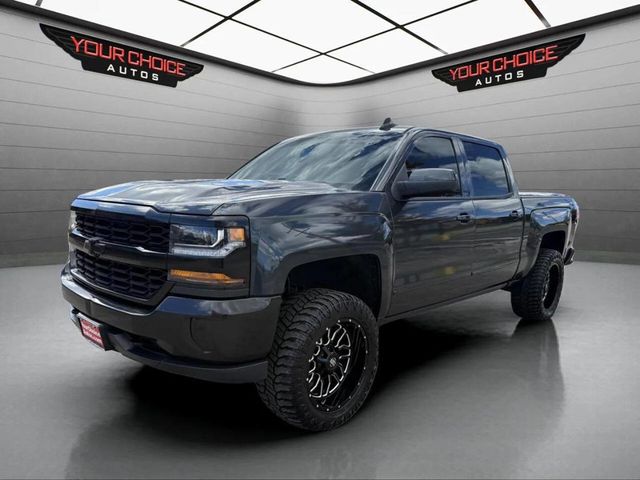 2017 Chevrolet Silverado 1500 LT 4x4 4dr Crew Cab 5.8 ft. SB - 22929895 - 0