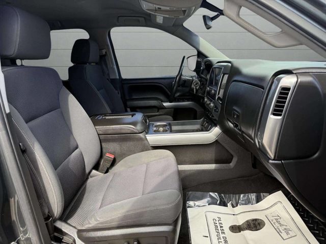 2017 Chevrolet Silverado 1500 LT 4x4 4dr Crew Cab 5.8 ft. SB - 22929895 - 11