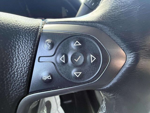 2017 Chevrolet Silverado 1500 LT 4x4 4dr Crew Cab 5.8 ft. SB - 22929895 - 19