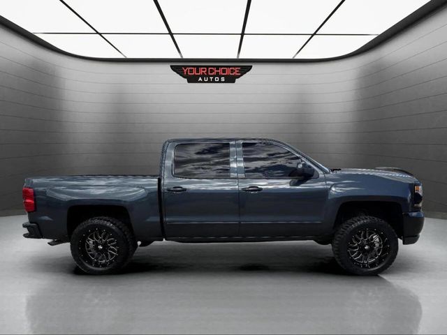 2017 Chevrolet Silverado 1500 LT 4x4 4dr Crew Cab 5.8 ft. SB - 22929895 - 3