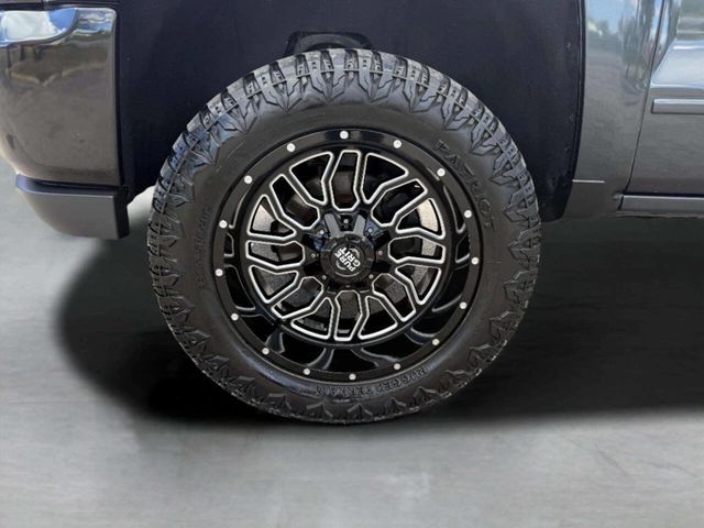 2017 Chevrolet Silverado 1500 LT 4x4 4dr Crew Cab 5.8 ft. SB - 22929895 - 8