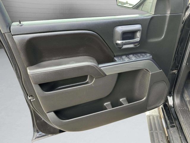 2017 Chevrolet Silverado 1500 LT 4x4 4dr Crew Cab 5.8 ft. SB - 22941944 - 8