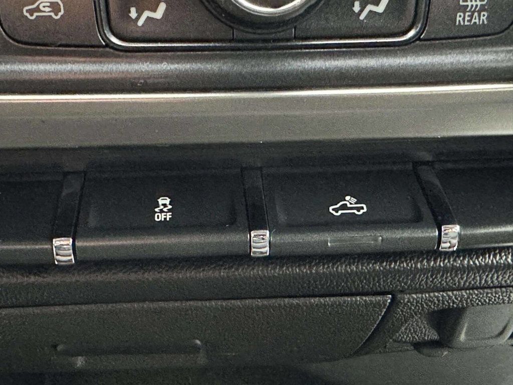 2017 Chevrolet Silverado 1500 LT 4x4 4dr Crew Cab 6.5 ft. SB - 22979994 - 35