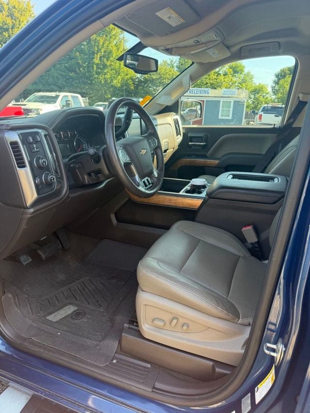 2017 Chevrolet Silverado 1500 LTZ - 23074123 - 10