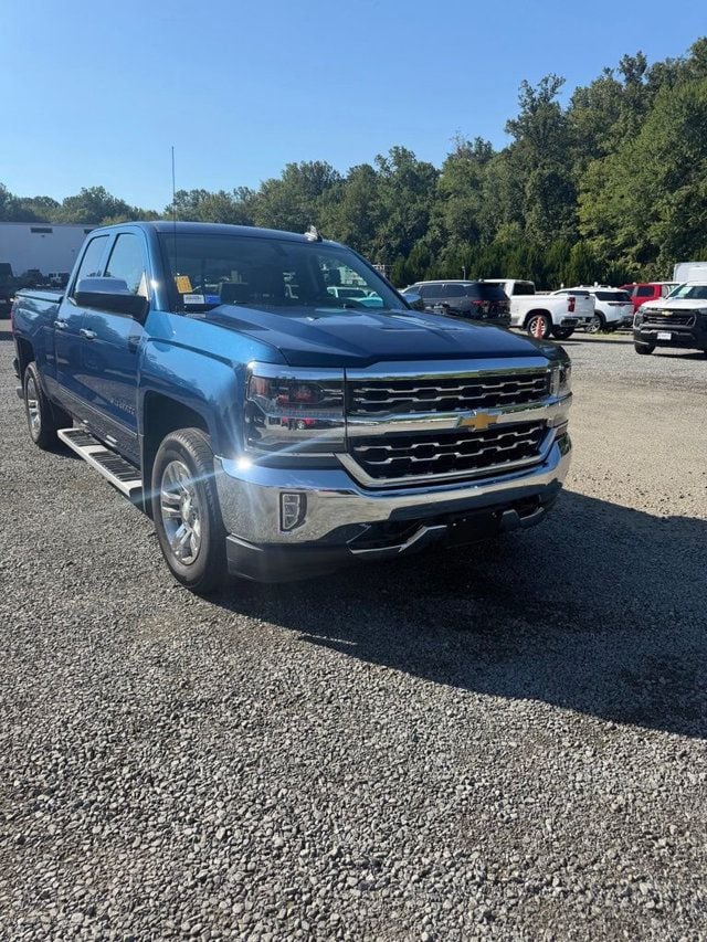 2017 Chevrolet Silverado 1500 LTZ - 23074123 - 1