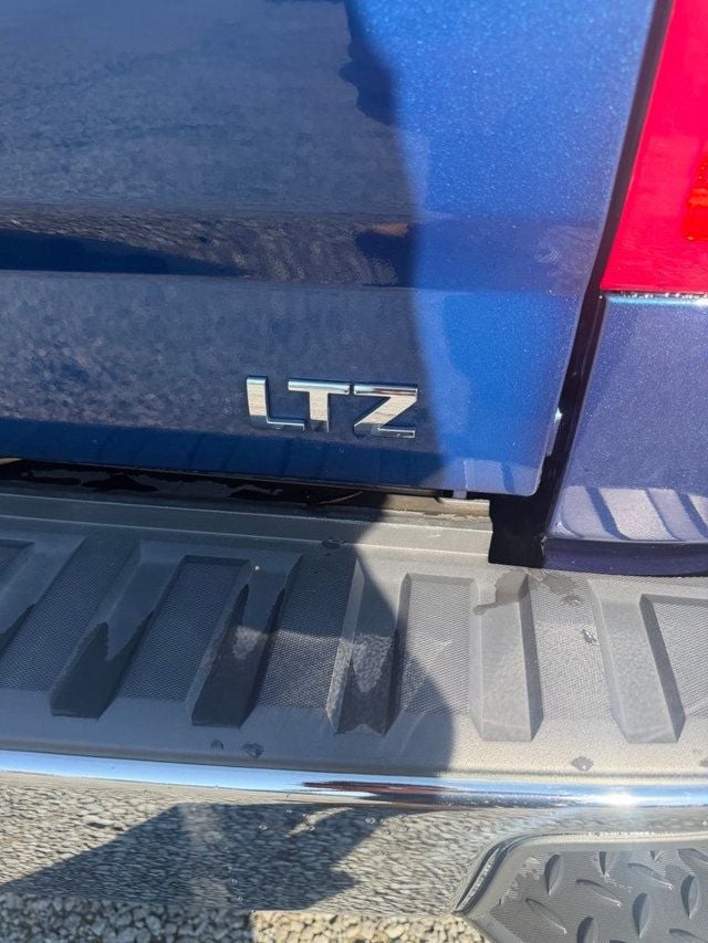 2017 Chevrolet Silverado 1500 LTZ - 23074123 - 22