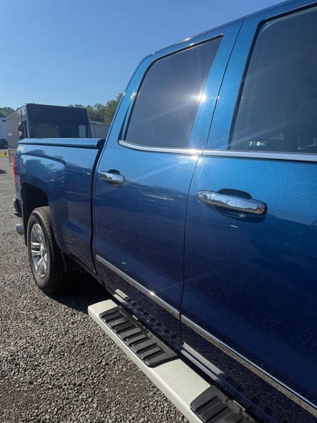 2017 Chevrolet Silverado 1500 LTZ - 23074123 - 4