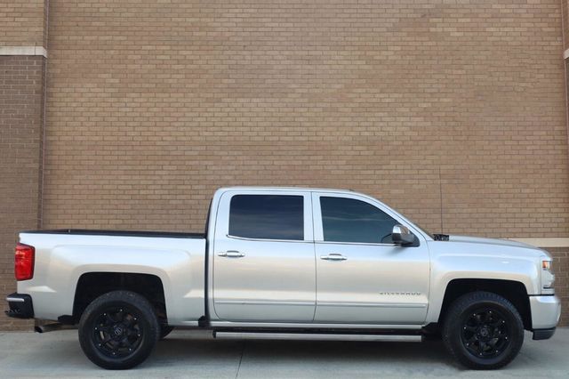 2017 Chevrolet Silverado 1500 LTZ - 23060188 - 2