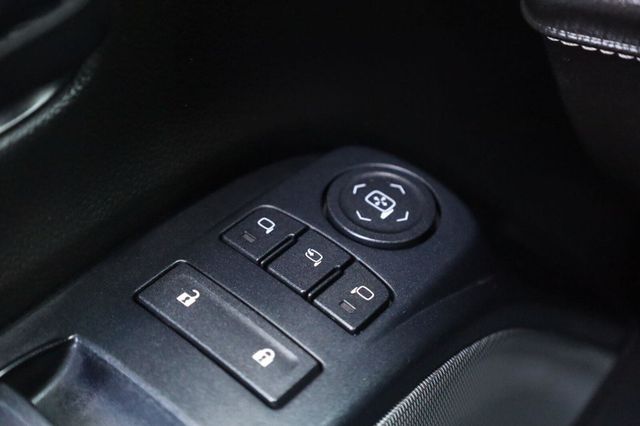 2017 Chevrolet Silverado 1500 LTZ - 23060188 - 31