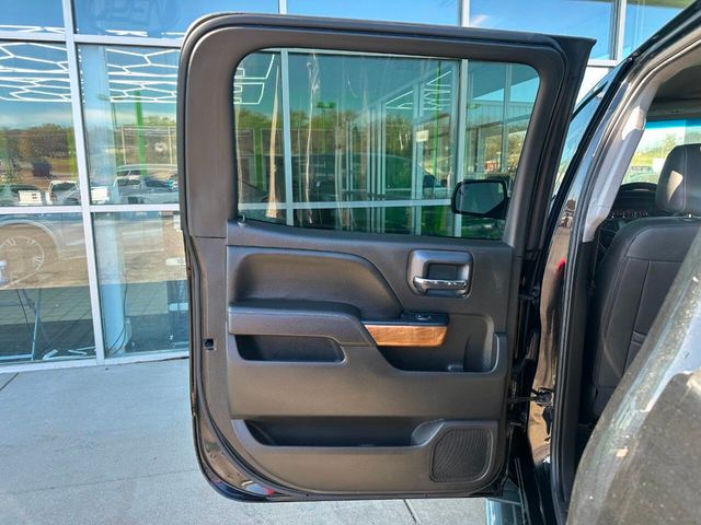 2017 Chevrolet Silverado 1500 LTZ 4x4 4dr Crew Cab 5.8 ft. SB - 22954981 - 17