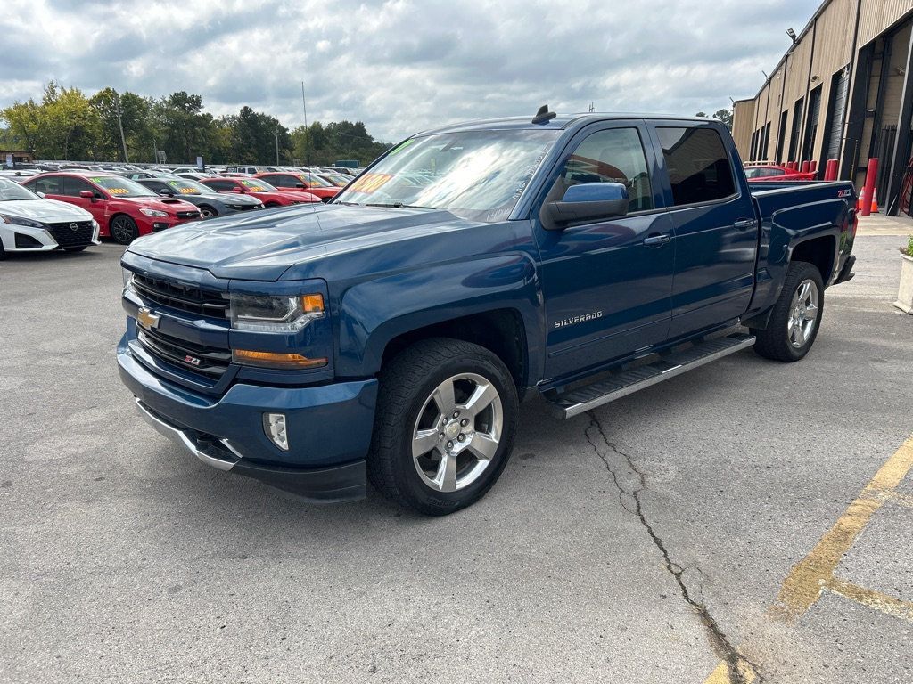 2017 Chevrolet Silverado 1500 LT Z71 photo 3
