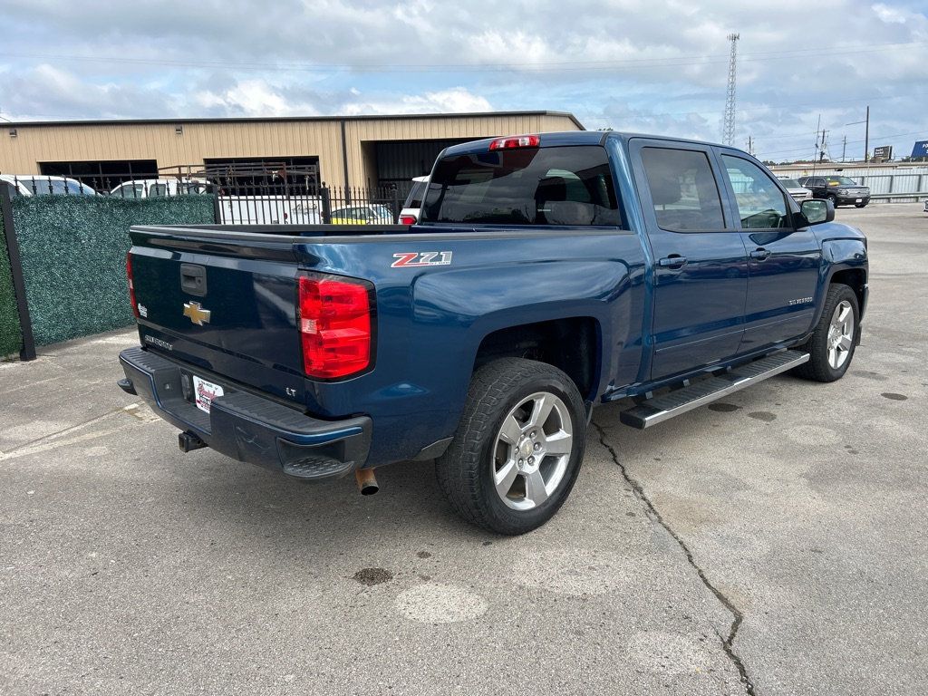 2017 Chevrolet Silverado 1500 LT Z71 photo 4