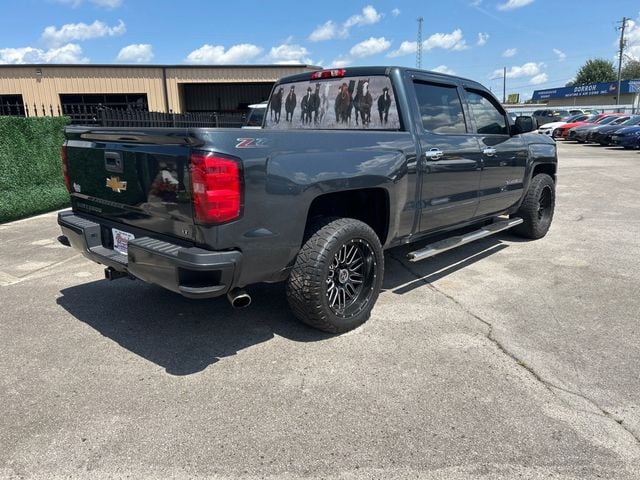 2017 Chevrolet Silverado 1500 LT Z71 - 23066886 - 3