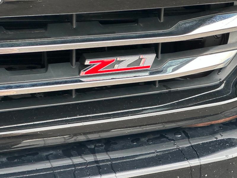 2017 Chevrolet Silverado 1500 LTZ Z71 4x4 4dr Crew Cab 5.8 ft. SB - 22887055 - 12