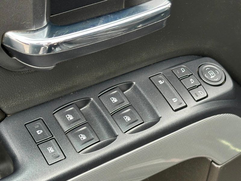 2017 Chevrolet Silverado 1500 LTZ Z71 4x4 4dr Crew Cab 5.8 ft. SB - 22887055 - 14