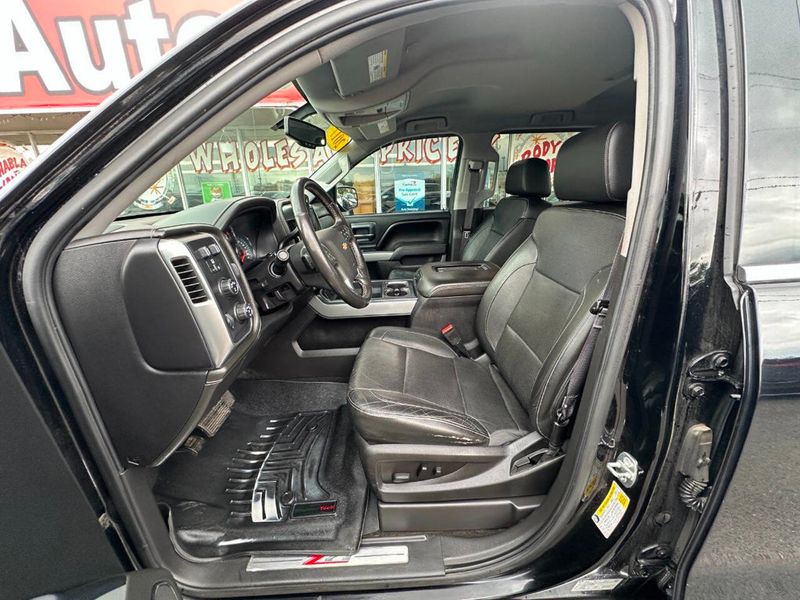 2017 Chevrolet Silverado 1500 LTZ Z71 4x4 4dr Crew Cab 5.8 ft. SB - 22887055 - 15