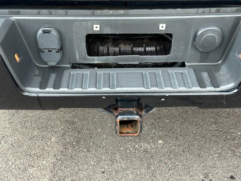 2017 Chevrolet Silverado 1500 LTZ Z71 4x4 4dr Crew Cab 5.8 ft. SB - 22887055 - 6