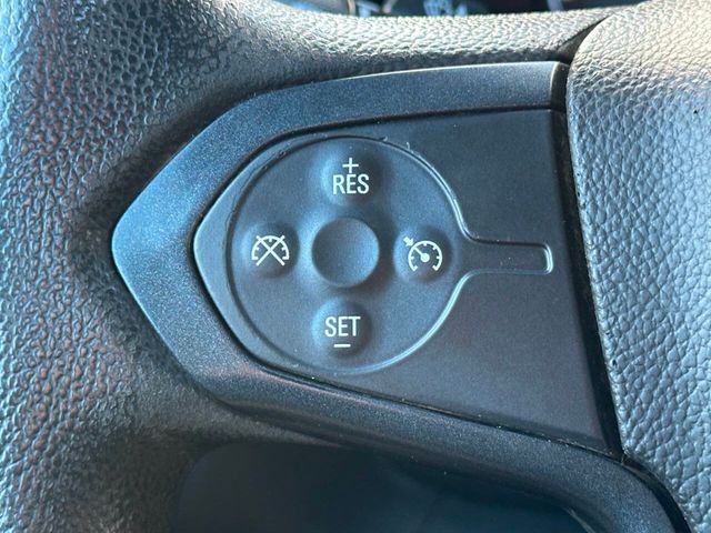 2017 Chevrolet Silverado 1500 Work Truck 4x4 2dr Regular Cab 8 ft. LB - 22952536 - 19