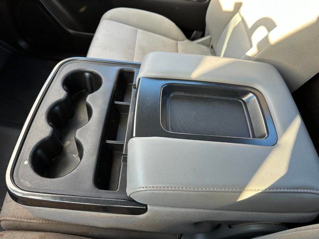 2017 Chevrolet Silverado 1500 Work Truck 4x4 2dr Regular Cab 8 ft. LB - 22952536 - 28