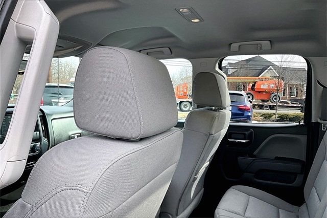 2017 Chevrolet Silverado 1500 WT - 22984537 - 18