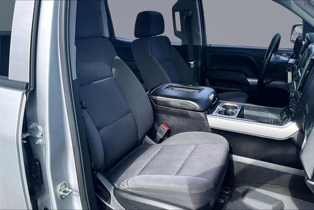 2017 Chevrolet Silverado 1500 Z71 LT Pickup 4D 5 3/4 ft - 22984824 - 13