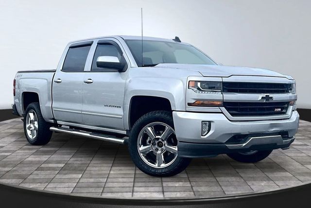 2017 Chevrolet Silverado 1500 Z71 LT Pickup 4D 5 3/4 ft - 22984824 - 2
