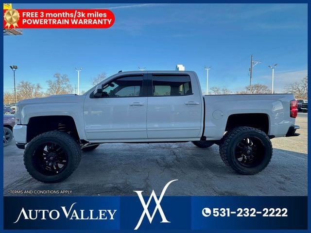 2017 Chevrolet Silverado 1500 Crew Cab Z71 LT Pickup 4D 5 3/4 ft - 22975718 - 3