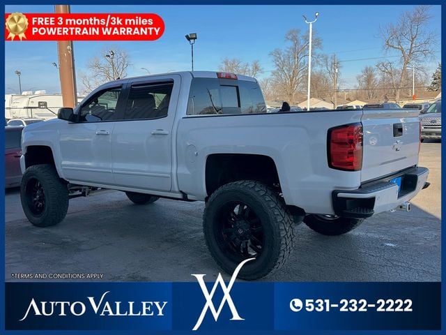 2017 Chevrolet Silverado 1500 Crew Cab Z71 LT Pickup 4D 5 3/4 ft - 22975718 - 4