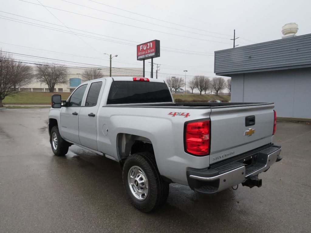 2017 Chevrolet Silverado 2500HD 4WD Crew Cab 153.7" Work Truck - 22311983 - 7