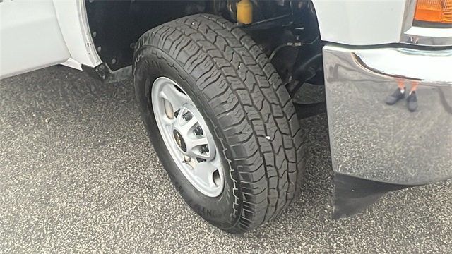 2017 Chevrolet Silverado 2500HD 4WD Double Cab 144.2" Work Truck - 22941875 - 9