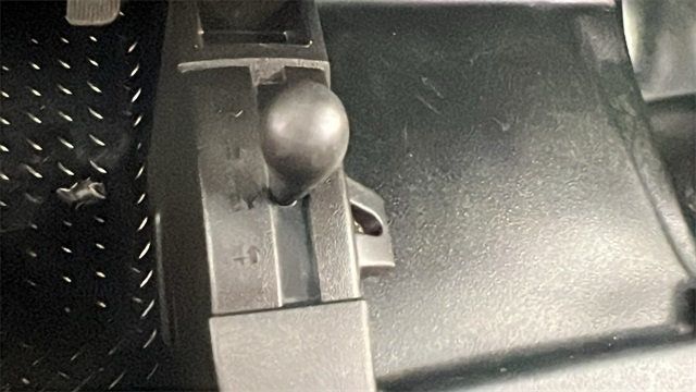 2017 Chevrolet Silverado 2500HD 4WD Double Cab 144.2" Work Truck - 22941875 - 27