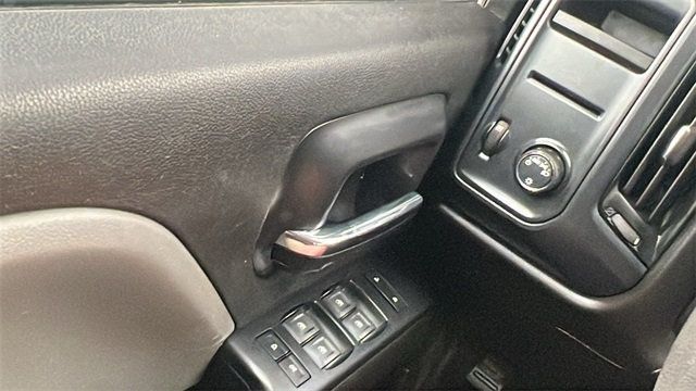 2017 Chevrolet Silverado 2500HD 4WD Double Cab 144.2" Work Truck - 22941875 - 33