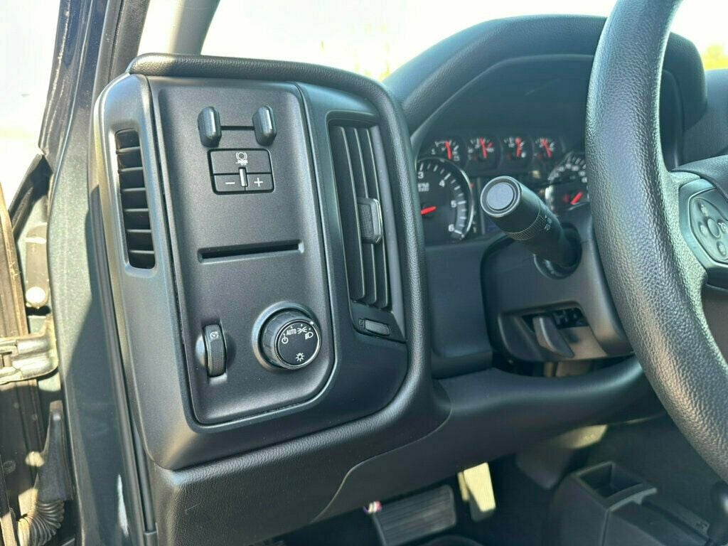 2017 Chevrolet Silverado 2500HD 4WD Double Cab 144.2" Work Truck - 22409385 - 30