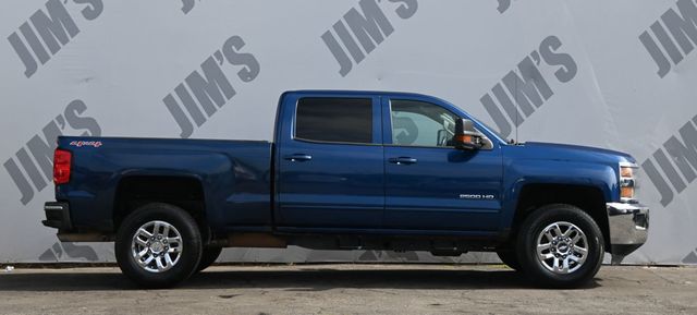 2017 Chevrolet Silverado 2500HD 4x4 Crew Cab LT - 23045161 - 3