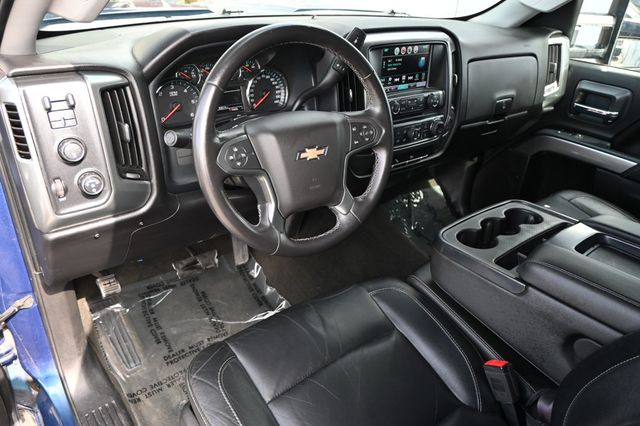 2017 Chevrolet Silverado 2500HD 4x4 Crew Cab LT - 23045161 - 6