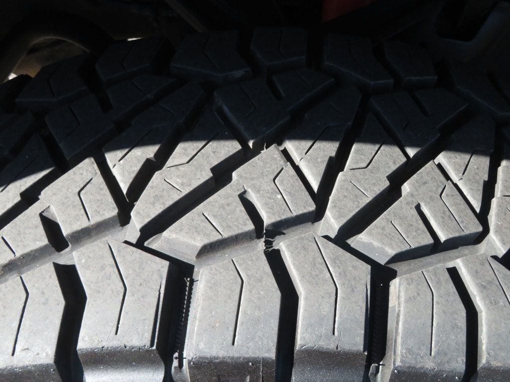 2017 Chevrolet Silverado 2500HD A CLEAN 2500 DURAMAX DIESEL AZ TRUCK 4X4 CREWCAB LEATHER Z71 - 22945456 - 17