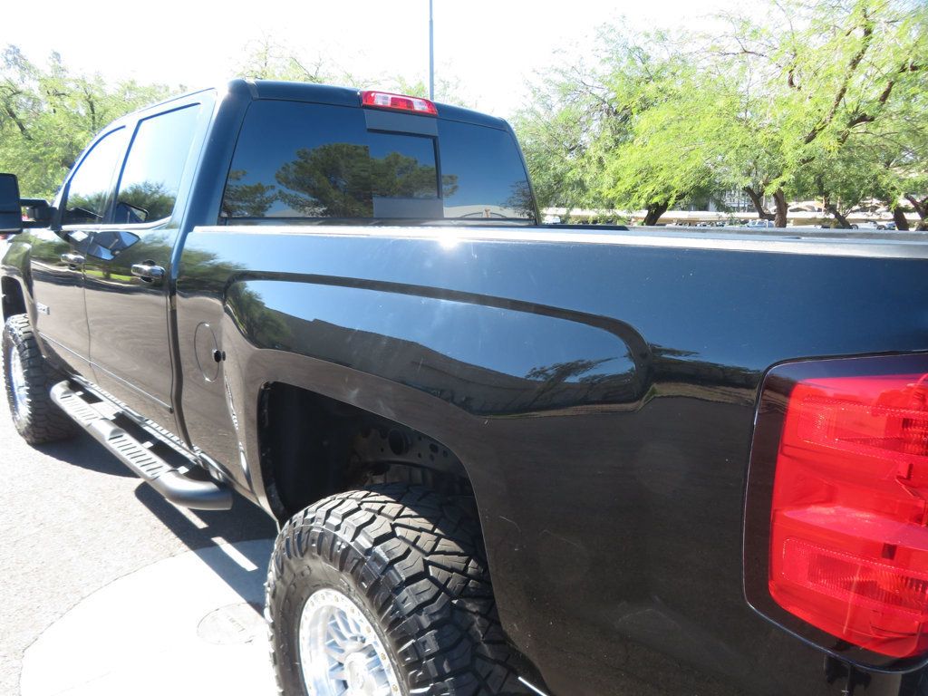 2017 Chevrolet Silverado 2500HD A CLEAN 2500 DURAMAX DIESEL AZ TRUCK 4X4 CREWCAB LEATHER Z71 - 22945456 - 6