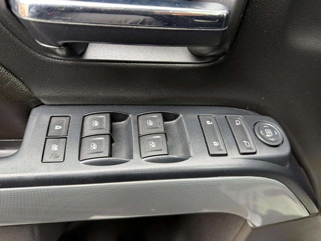 2017 Chevrolet Silverado 2500HD LT 4x4 4dr Crew Cab LB - 22932541 - 28