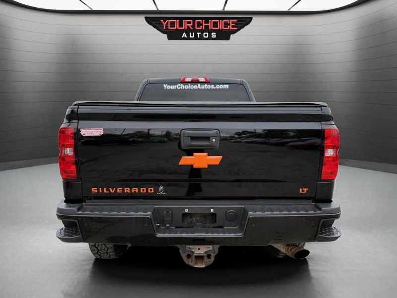 2017 Chevrolet Silverado 2500HD LT 4x4 4dr Crew Cab LB - 22932541 - 5