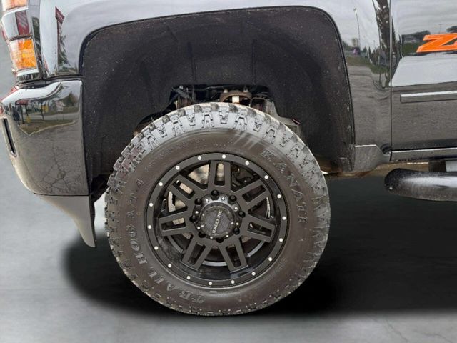 2017 Chevrolet Silverado 2500HD LT 4x4 4dr Crew Cab LB - 22932541 - 8