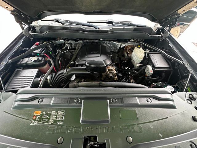 2017 Chevrolet Silverado 2500HD LT 4x4 4dr Double Cab SB - 22945269 - 44