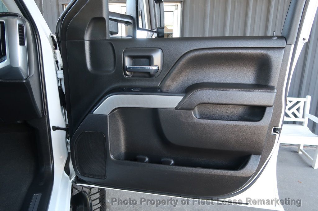 2017 Chevrolet Silverado 2500HD Silverado 2500 4WD Crew Cab SWB - 22975561 - 25