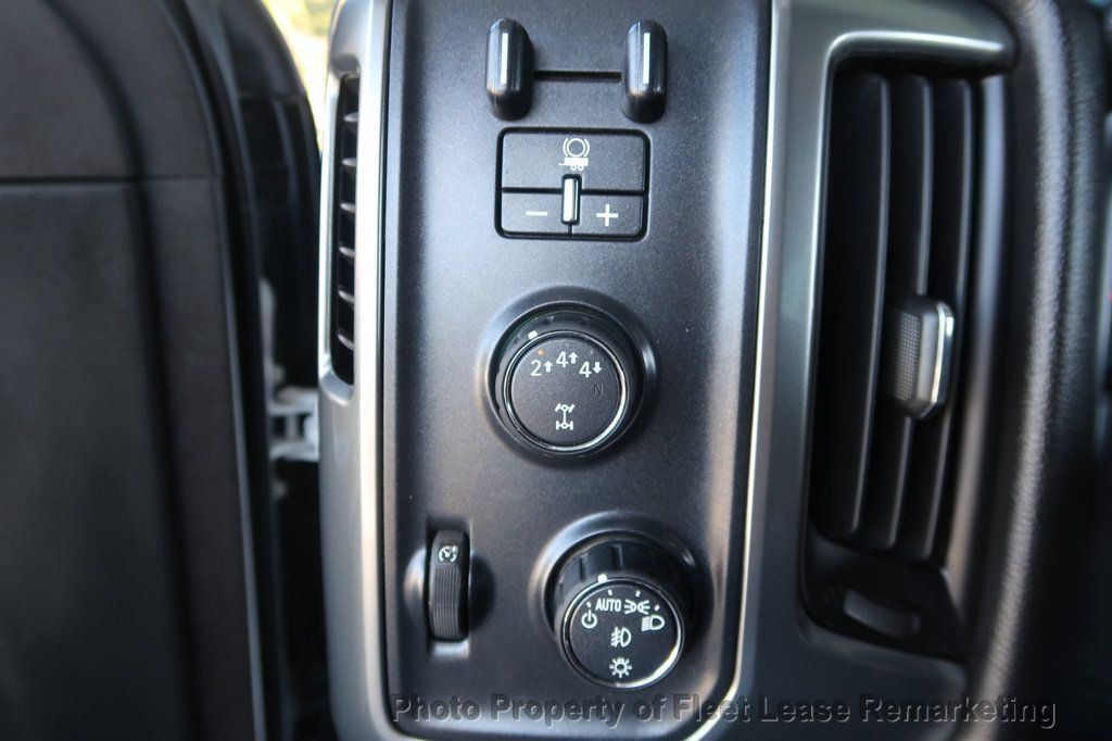 2017 Chevrolet Silverado 2500HD Silverado 2500 4WD Crew Cab SWB - 22975561 - 34