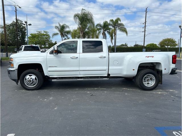 2017 Chevrolet Silverado 3500 HD Crew Cab LTZ DUALLY 4X4 DIESEL BACK UP CAM NAV CLEAN - 23082825 - 9